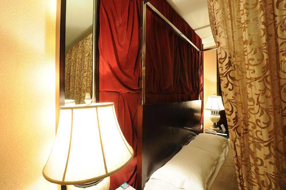 Liti Motel Taichung Exterior foto