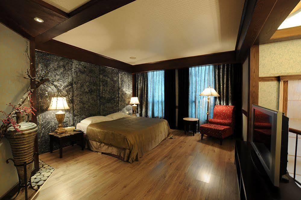 Liti Motel Taichung Exterior foto